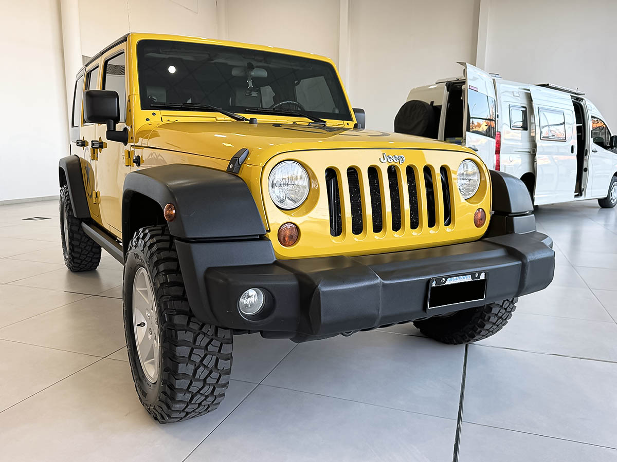 Foto principal de Jeep Wrangler 3.8L Unlimited 4P